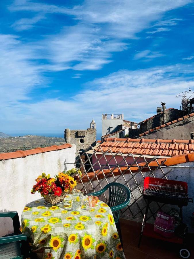 Ca' De Raffe' Apartment Lingueglietta Exterior foto